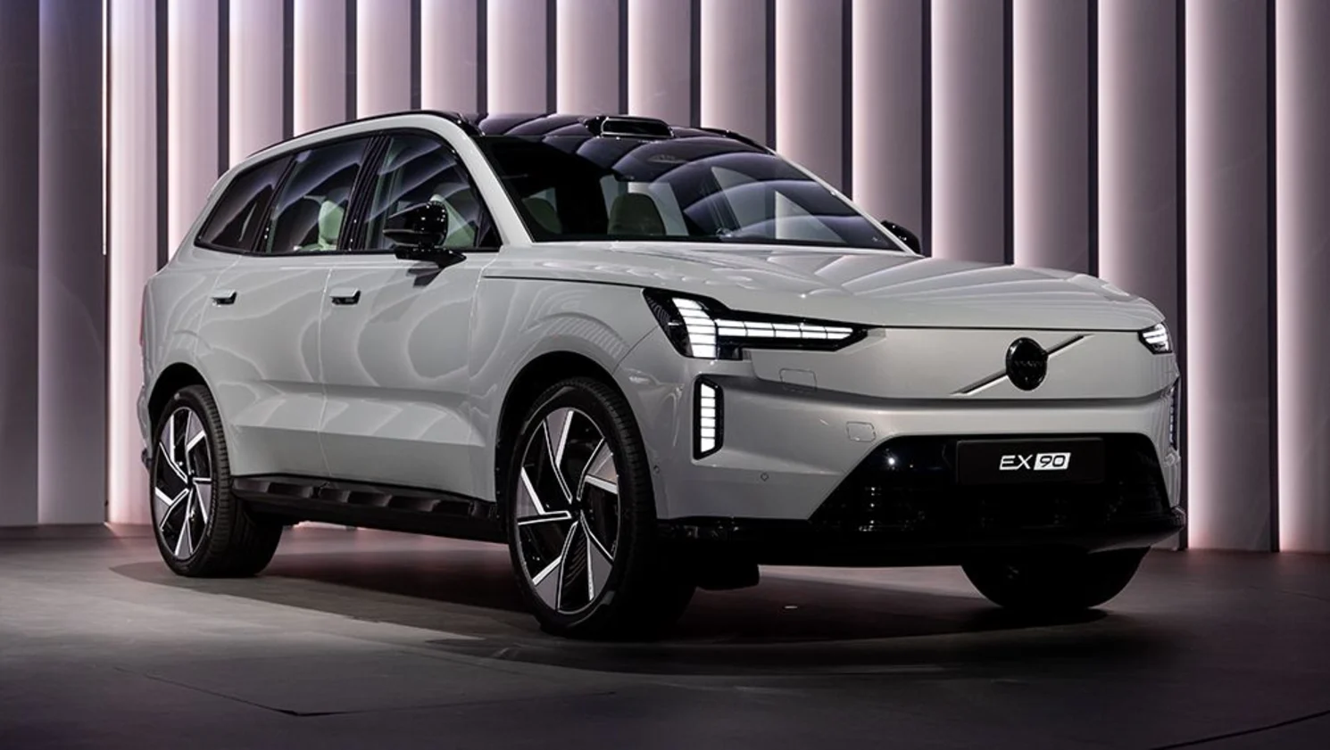 Volvo Cars EX60 Electric SUV Sets New Range Benchmark