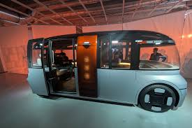 UE | STUDIOS SUE Self-driving Urban E-Shuttle electric autonomous vehicle