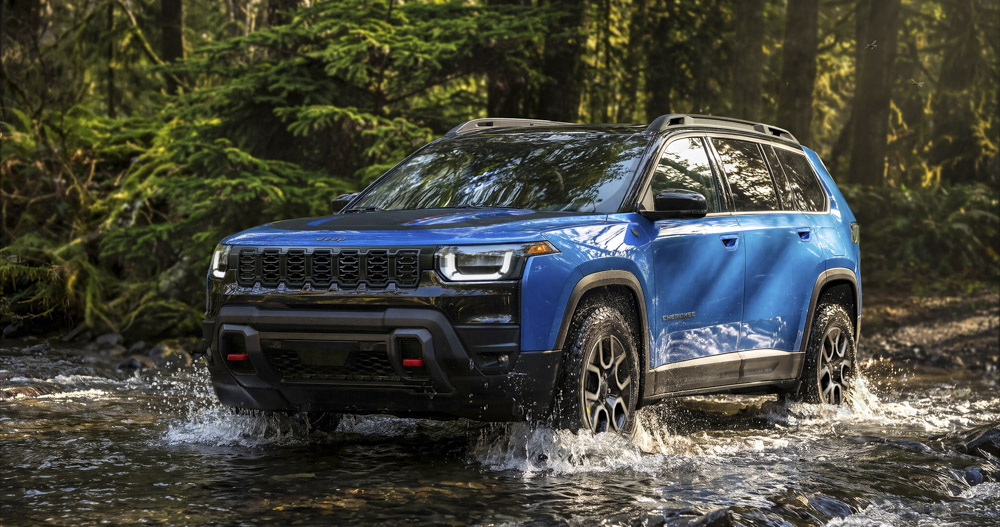 2027 Jeep Cherokee Trailhawk Adds 31-MPG Off-Road Focus