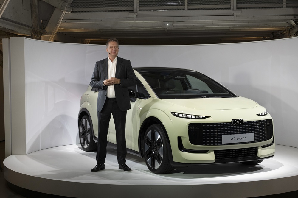 Audi A2 e-tron Debuts in Paris With 646 km Driving Range