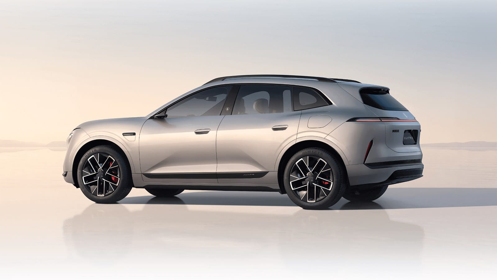 Avatr 07L Launches With Huawei ADS 5 And Advanced EV Features