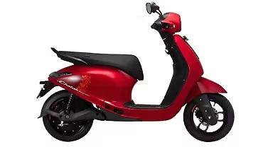 Bajaj Chetak C25 electric scooter in urban commuting setup