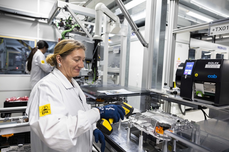BMW Invests Over €100 Million in Austrian E-Motor Plant