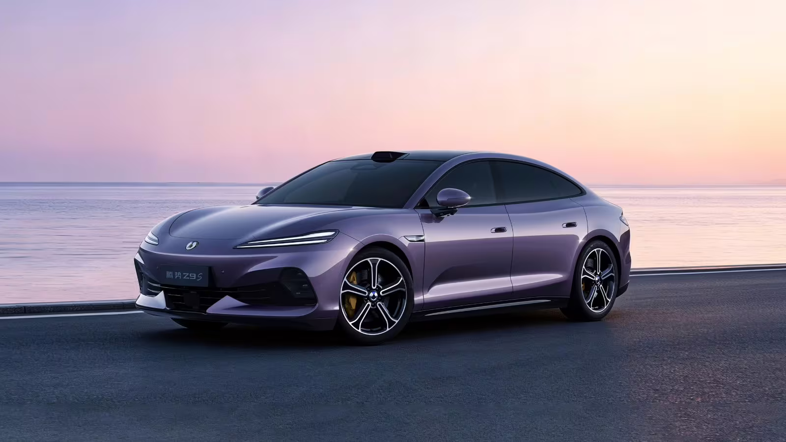 Denza Z9S Launch Cuts Prices, Extends Range to 1,100 km