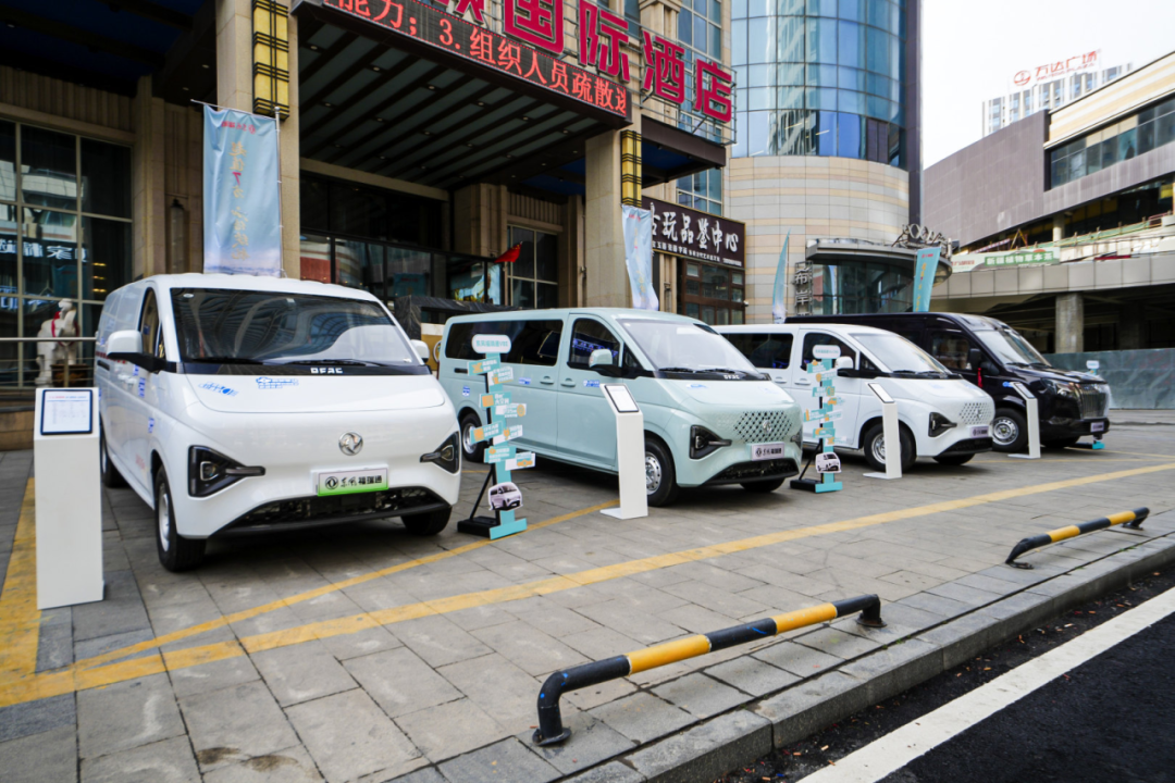 Dongfeng Furuitong V6 CNG Launches in China at CNY 67,500