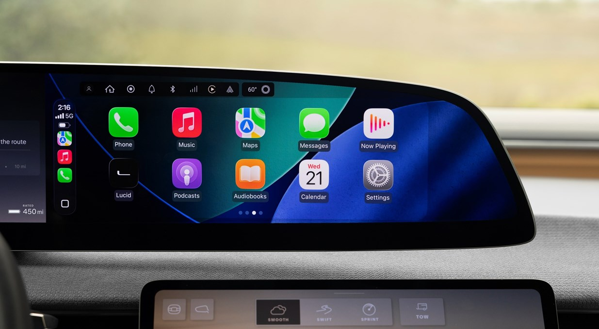 Lucid Gravity Apple CarPlay Android Auto update on Clearview Cockpit display