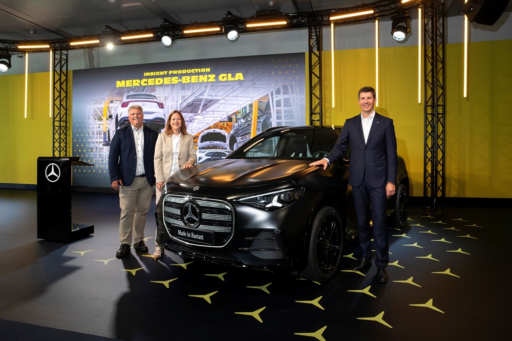 Mercedes-Benz GLA Production Starts in Germany With EVs