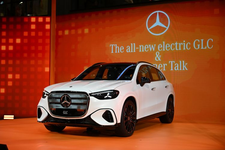 Mercedes-Benz Thailand Previews New Electric GLC in 2026