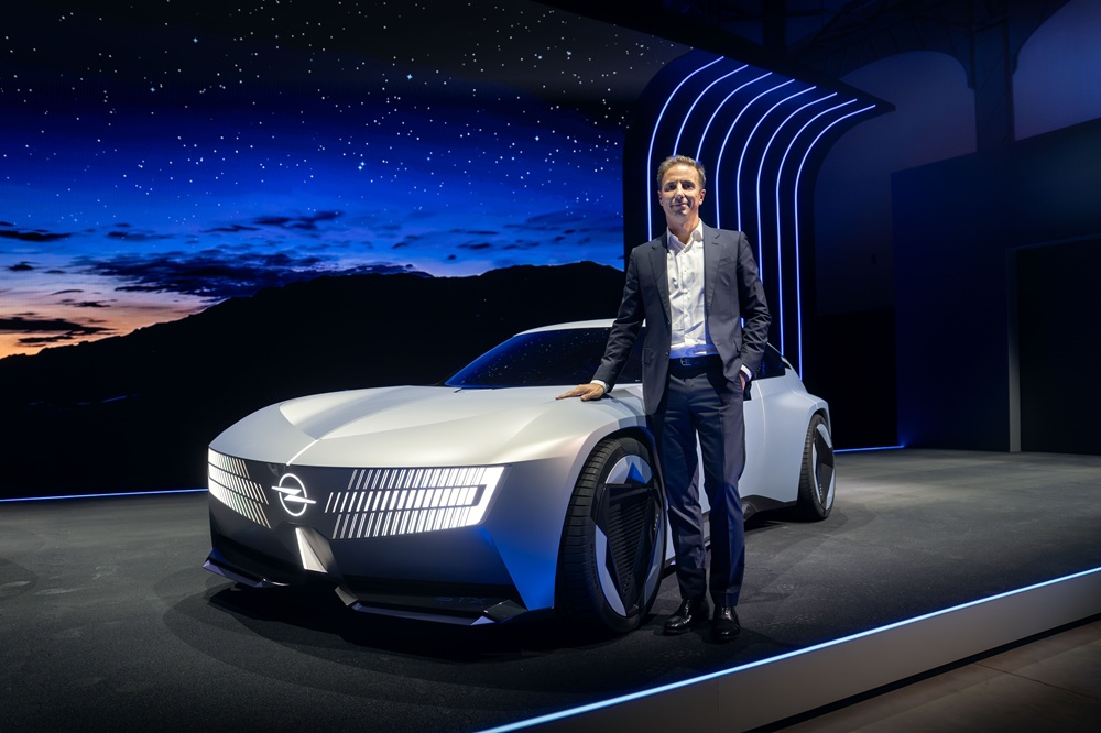 Opel STX Concept Previews Future Estate Car Design
