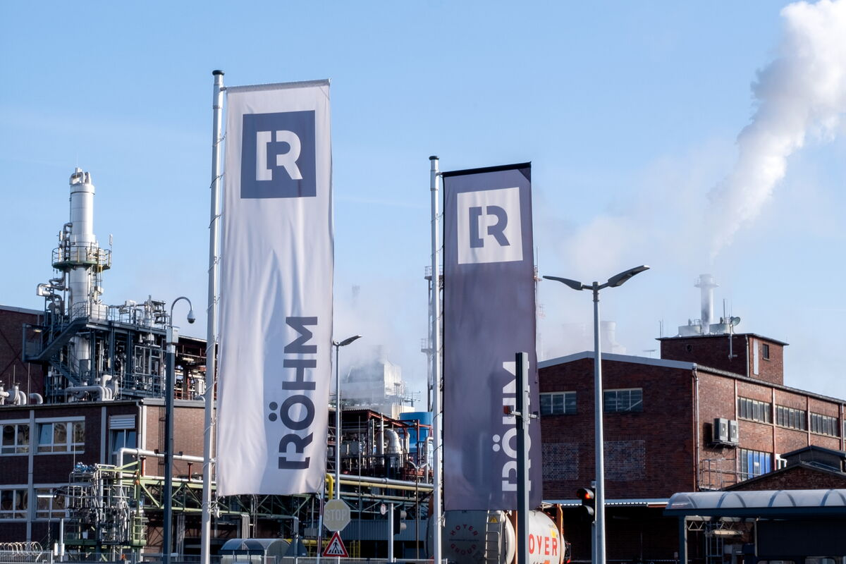 Röhm GmbH Middle East supply monitoring and global supply network stability