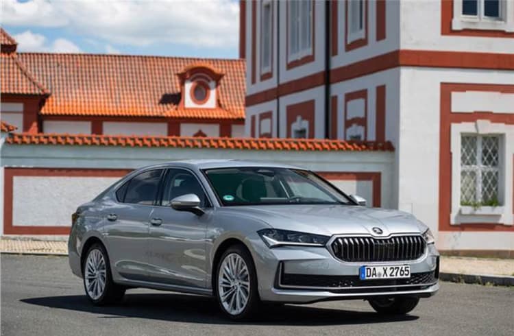 Skoda Superb Faces Possible Discontinuation as Lineup Shrinks