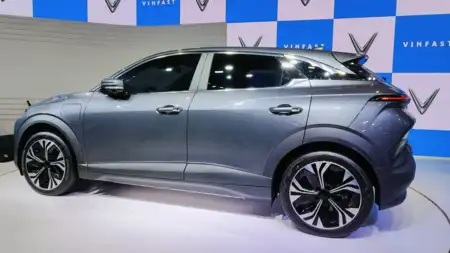 VinFast VF MPV 7 Electric MPV Debuts as Premium 7-Seater