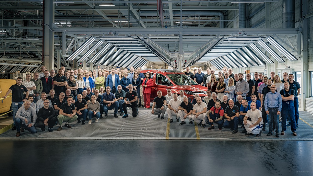 Volkswagen Caddy eHybrid Production Starts in Poland