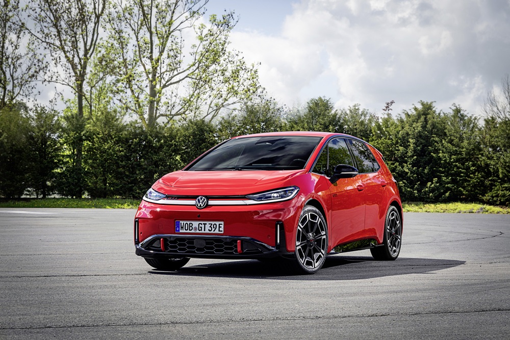 Volkswagen ID.3 GTI Debuts With 326 HP and 601-km Range