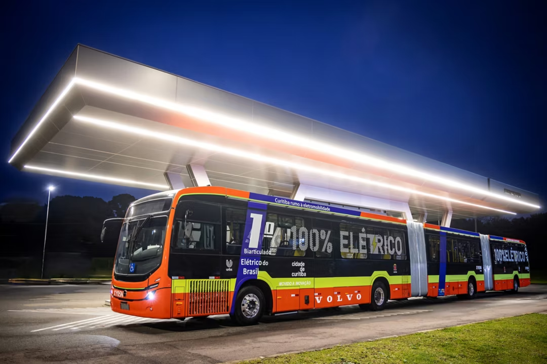 Volvo electric bi-articulated buses operating in Goiânia BRT system