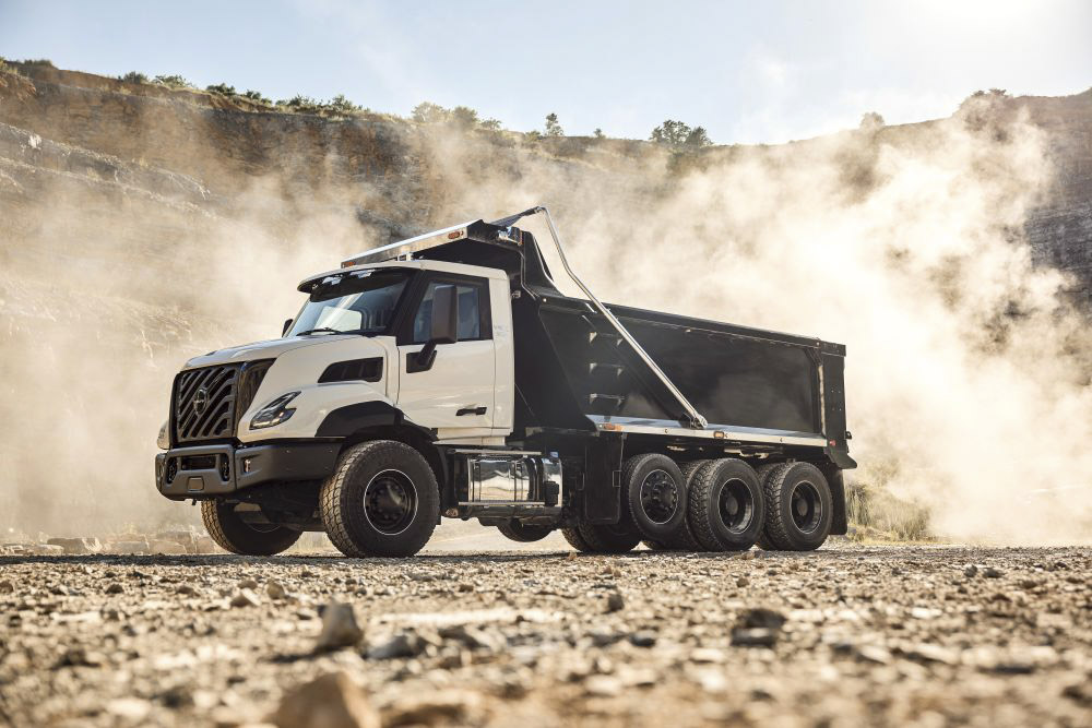 Volvo VNX Debuts for North American Heavy-Haul Market