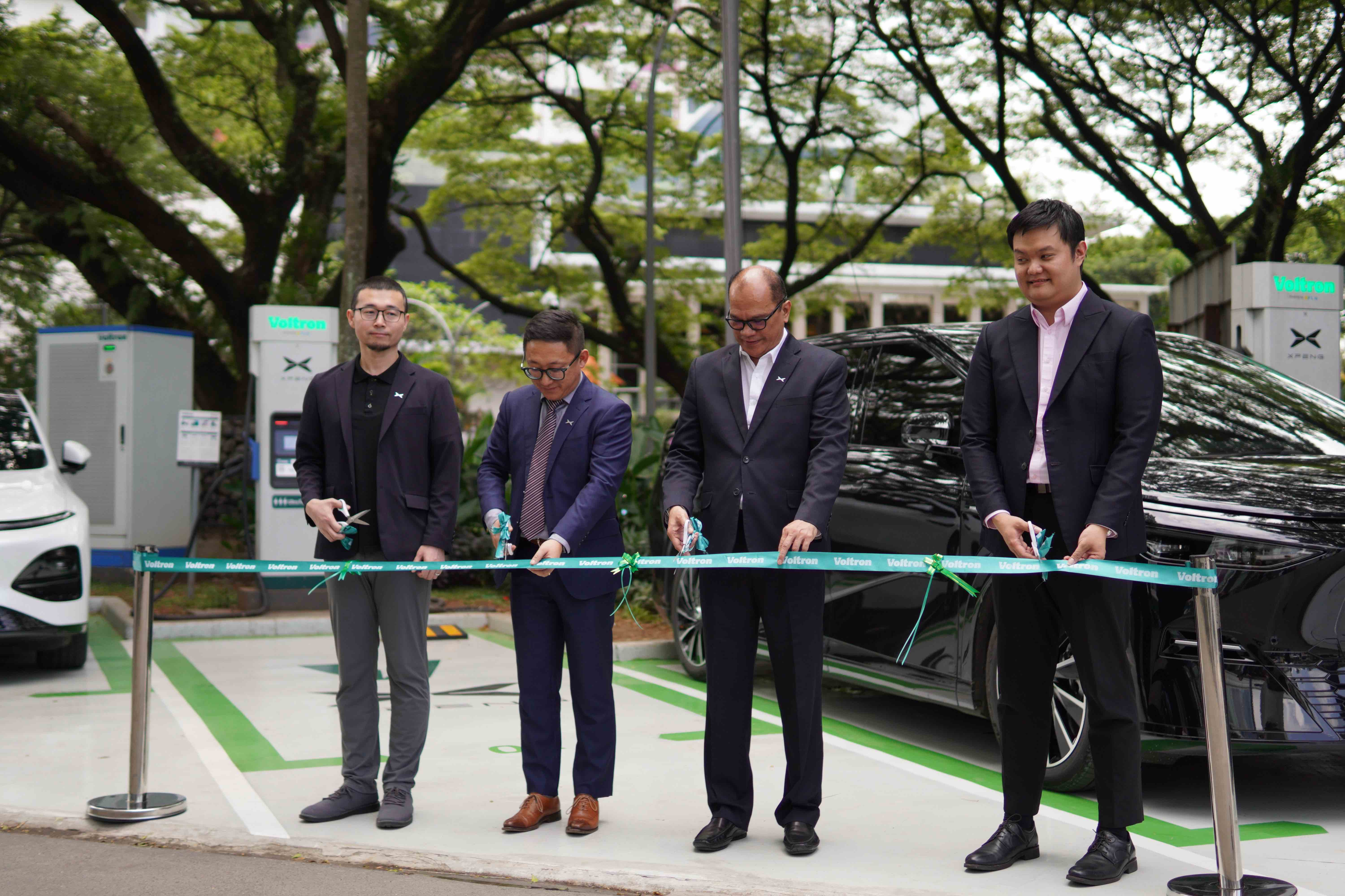 XPeng ultra-fast EV charger Indonesia installed at Living World Alam Sutera Jakarta